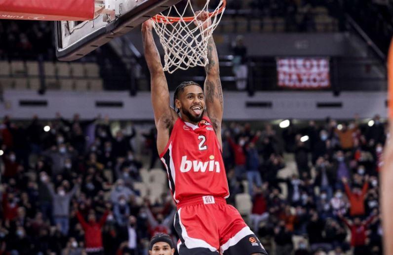 Ντόρσεϊ κάρφωμα Ολυμπιακός Μπάγερν