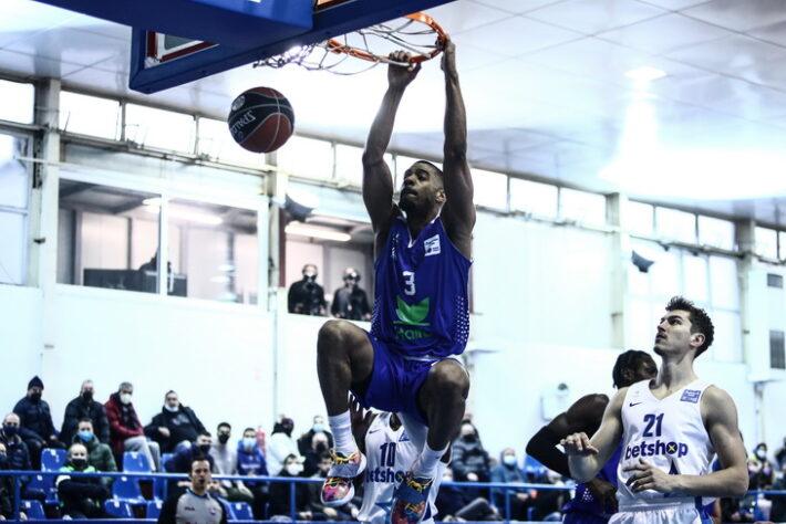 Ιωνικός Λάρισα