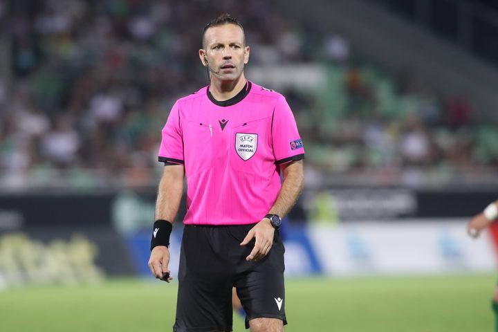 Γκρίνφιλντ διαιτητής