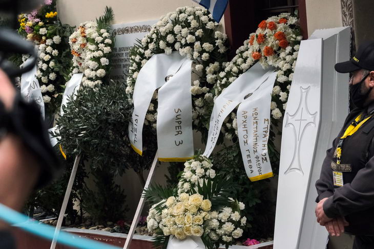 Κηδεία Άλκη Καμπανού