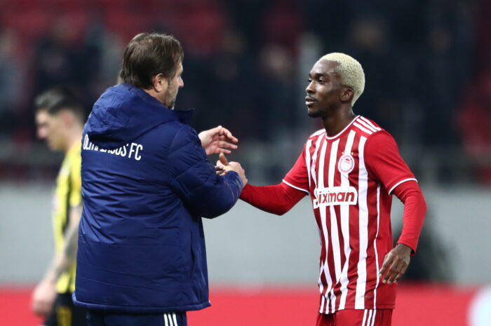 Μαρτίνς Ονιεκούρου