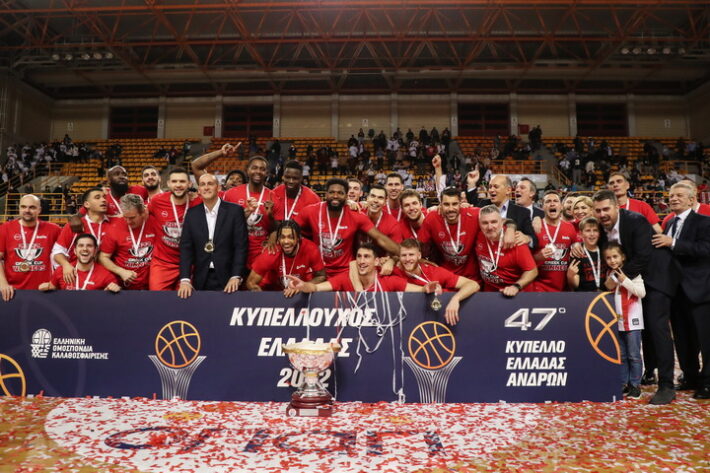 Απονομή Ολυμπιακός κύπελλο Ελλάδας Παναθηναϊκός