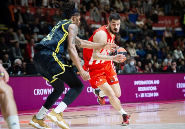 Κάλινιτς Ερυθρός Αστέρας Φενέρμπαχτσε