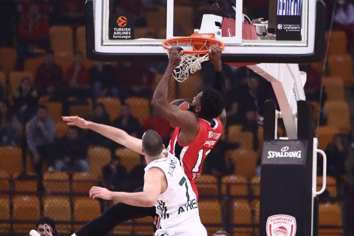 Χασάν Μάρτιν κάρφωμα Ολυμπιακός Παναθηναϊκός