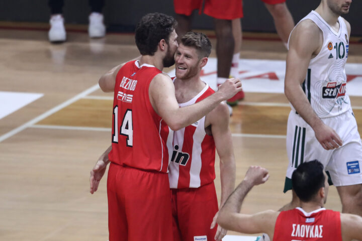 Ολυμπιακός μπάσκετ γουόκαπ