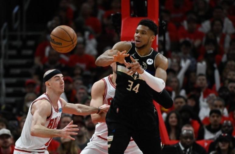 Μπουλς Μπακς Αντετοκούνμπο