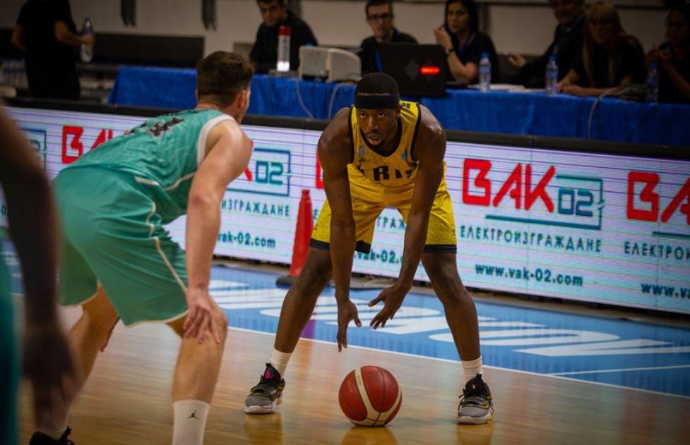 Άρης γουλβς