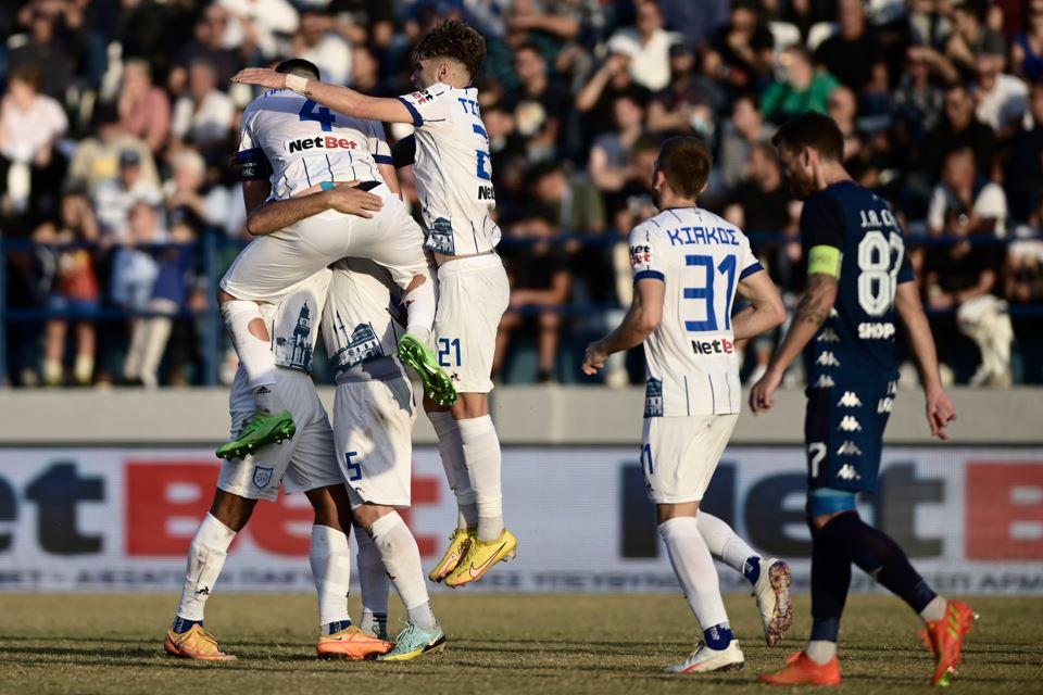 ιωνικός πας