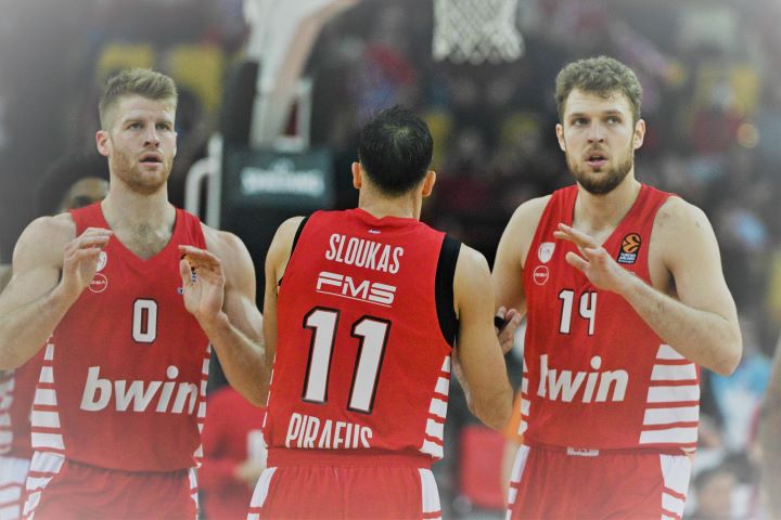 Ολυμπιακός Σλούκας Βεζένκοφ Γουόκαπ