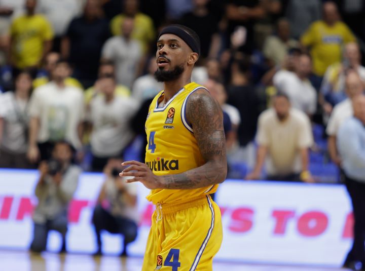 Λορέντζο Μπράουν Μακάμπι Τελ Αβίβ