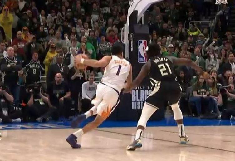 Μιλγουόκι Μπακς Φοίνιξ Σανς