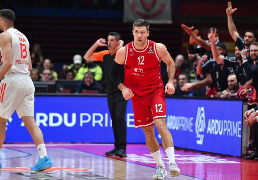 Μπίλι Μπάρον Αρμάνι Ερυθρός Αστέρας Μπίλι Μπάρον Αρμάνι Ερυθρός Αστέρας