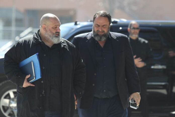 Μαρινάκης Καραπαπάς