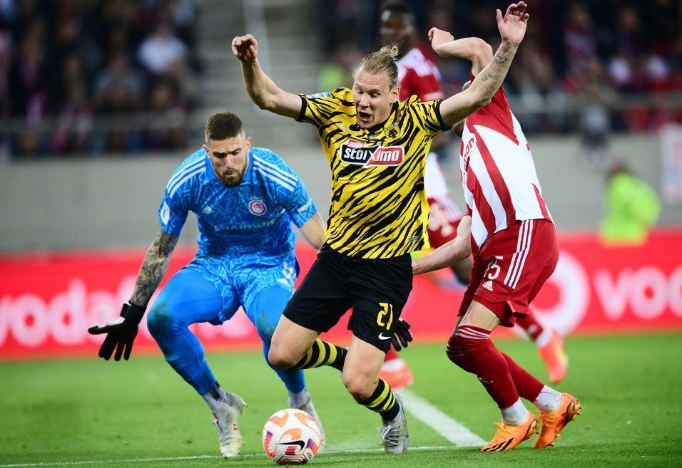 Βίντα ολυμπιακός αεκ