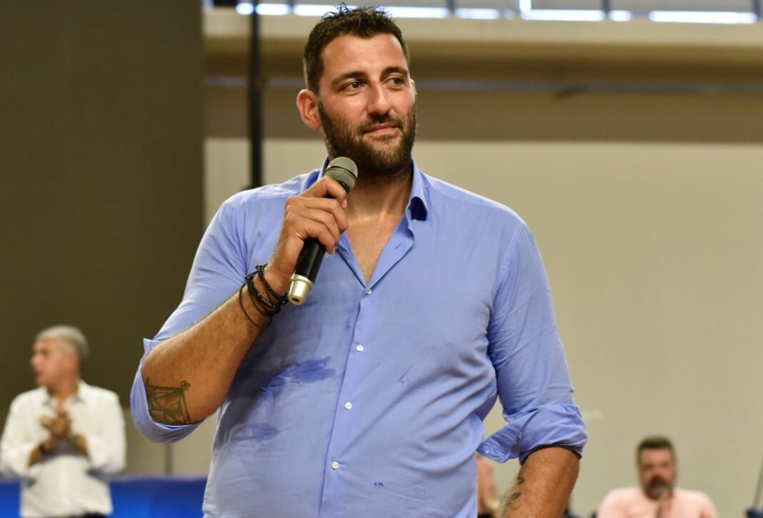 Μπουρούσης