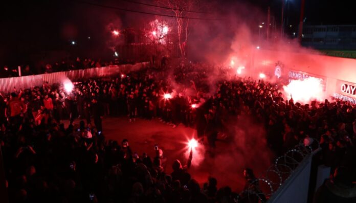Ολυμπιακός Θύρα 7
