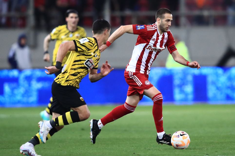 Ολυμπιακός ΑΕΚ