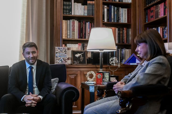 Ανδρουλάκης Σακελλαροπούλου