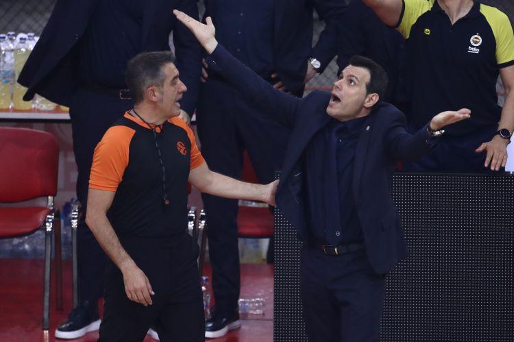 Δημήτρης Ιτούδης Ολυμπιακός - Φενέρμπαχτσε διαμαρτυρίες