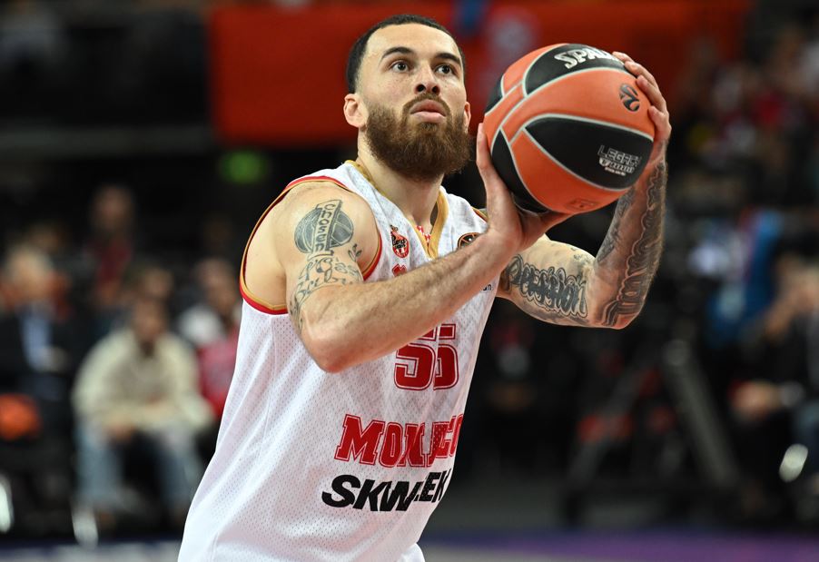 Μάικ Τζέιμς