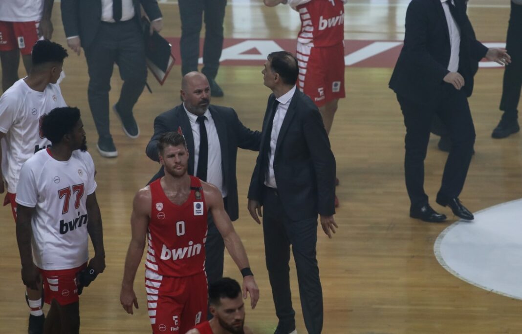 Μπαρτζώκας Παναθηναϊκός - Ολυμπιακός αποχώρηση ΟΑΚΑ 4ος τελικός