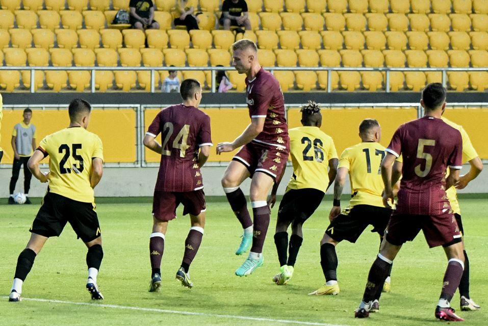 Άρης Μπότεβ