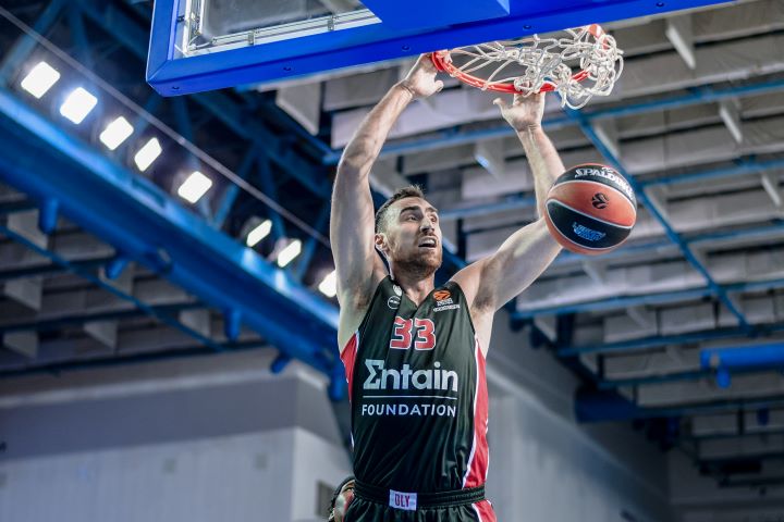 Μιλουτίνοφ