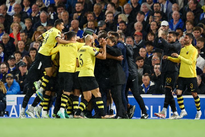 Μπράιτον - ΑΕΚ