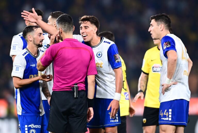 ΑΕΚ Ατρόμητος Γιάννης Παπαδόπουλος