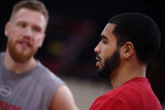 Ναζ Μήτρου-Λονγκ Ολυμπιακός