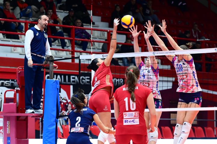 ολυμπιακός νοβάρα