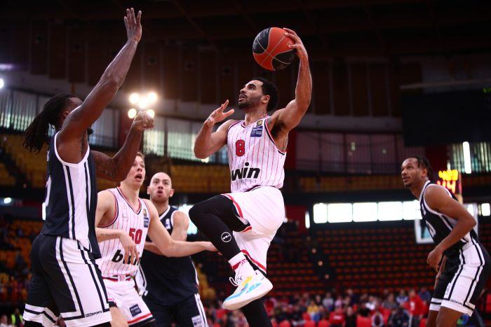 Ναζ Μήτρου-Λονγκ ολυμπιακός