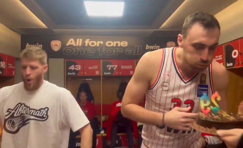 γουόκαπ μιλουτίνοφ