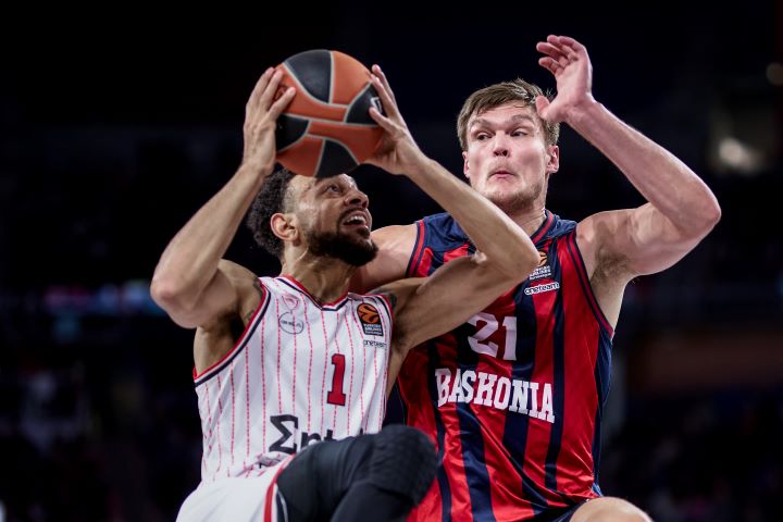 Γκος Κότσαρ