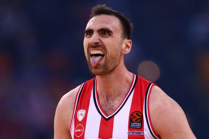 Μιλουτίνοφ