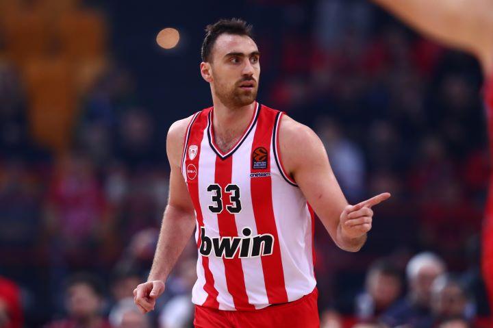 Μιλουτίνοφ