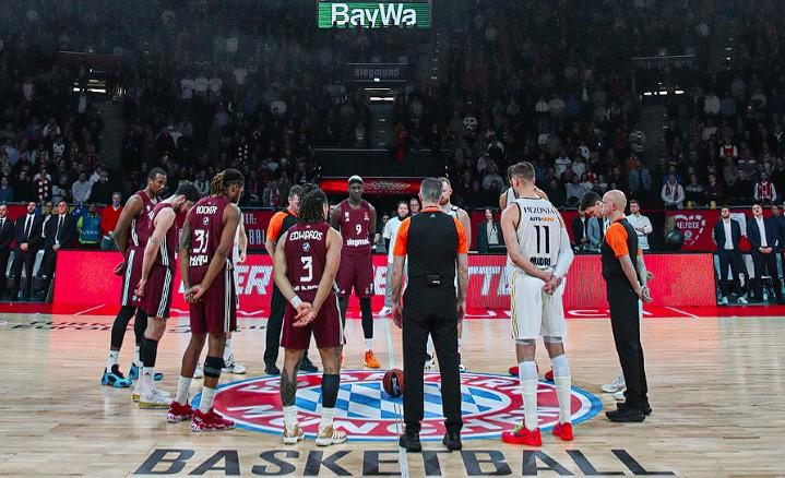 Μπάγερν - Ρεάλ ενός λεπτού σιγή Μπεκενμπάουερ