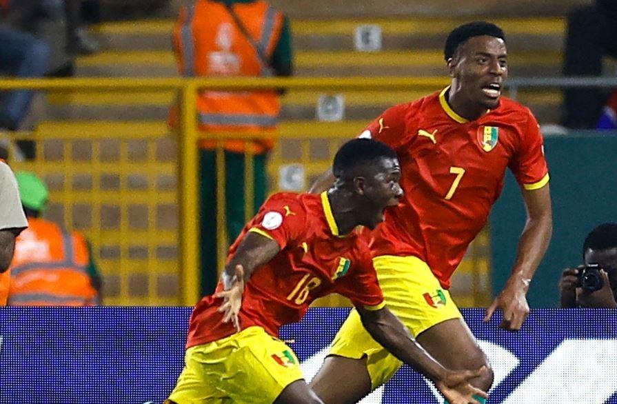 αγκιμπού καμαρά