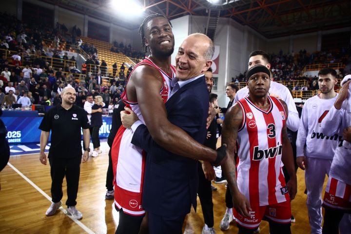 Γιώργος Αγγελόπουλος Μόουζες Ράιτ