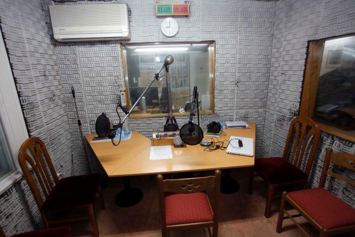 Ραδιοφωνικός σταθμός στούντιο ραδιόφωνο