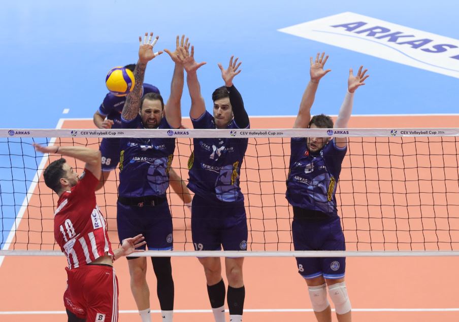 αρκάς ολυμπιακός