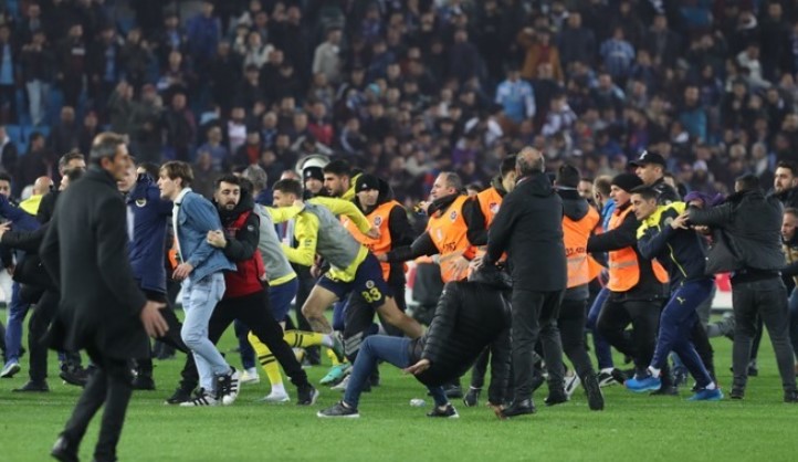 Τραμπζονσπόρ - Φενέρ επεισόδια