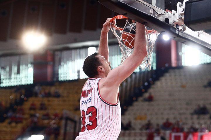 Μιλουτίνοφ