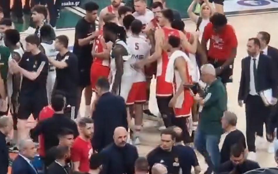 Λεσόρ Λαρεντζάκης