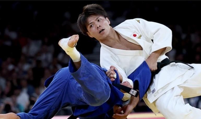 Χιφούμι Άμπε