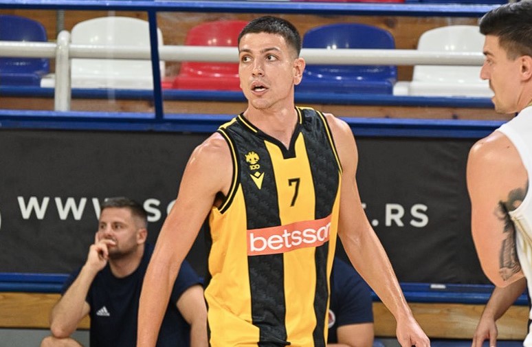 Δημήτρης Φλιώνης ΑΕΚ