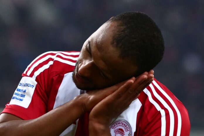 Ελ Κααμπί πανηγυρισμός Στεφ Κάρι χατ τρικ Ολυμπιακός - ΑΕΚ 4-1