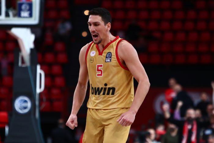 Λαρεντζάκης Ολυμπιακός - Περιστέρι