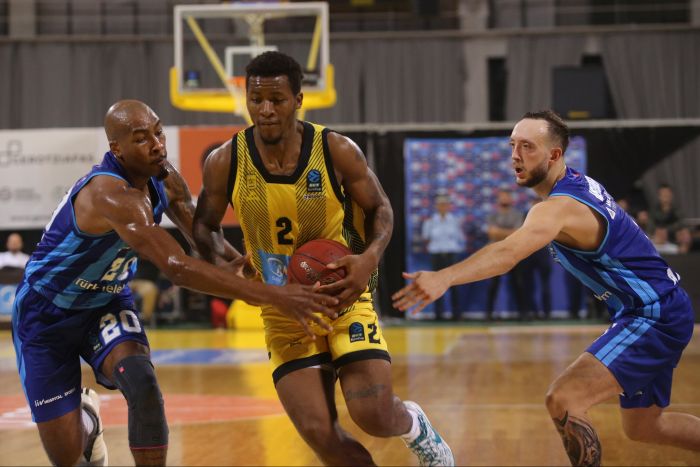 Τουρκ Τέλεκομ - Άρης Νόλεϊ