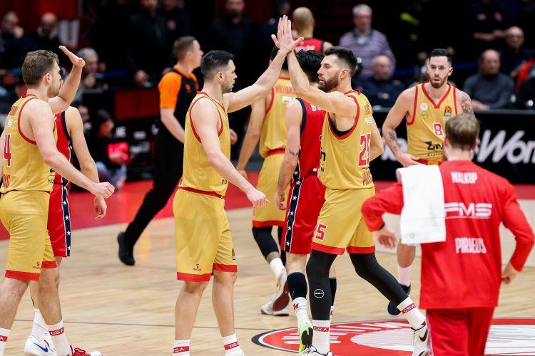 αρμάνι ολυμπιακός